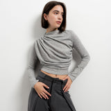 CALÇA AMPLA COM PINÇAS CINZA
