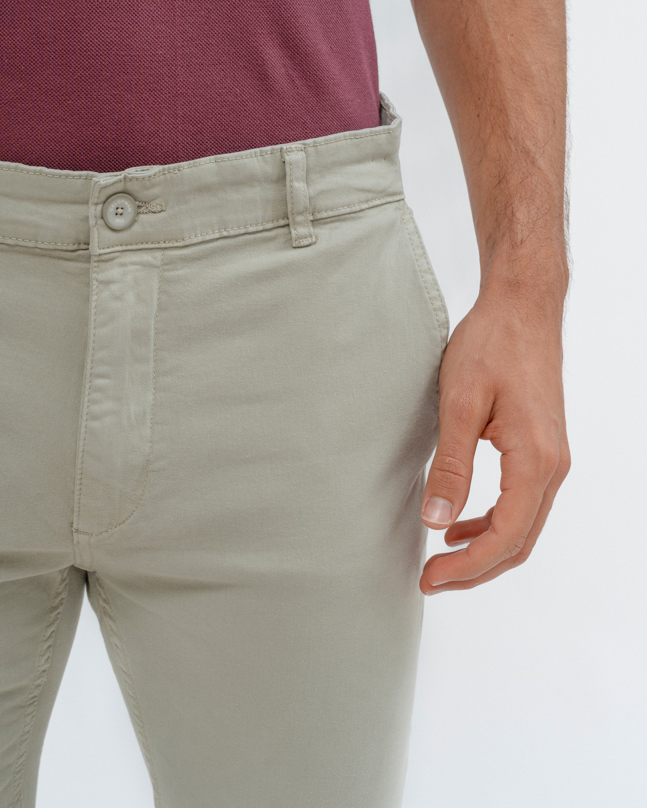 CHINO BÁSICO SLIM VERDE