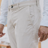 CHINO SKINNY BEIGE CLARO