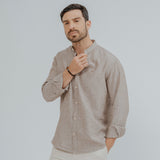CAMISA LINO MARRÓN CUELLO MAO