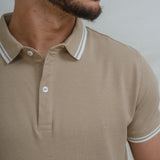POLO BÁSICO BEIGE PIQUÉ LÍNEA
