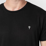 CAMISETA BÁSICA NEGRA