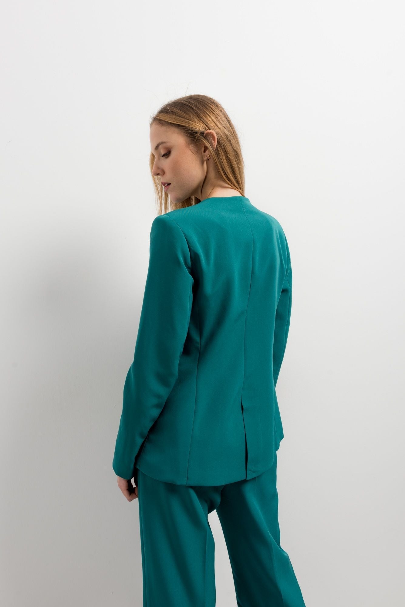 BLAZER CINTADO SEM LAPELA