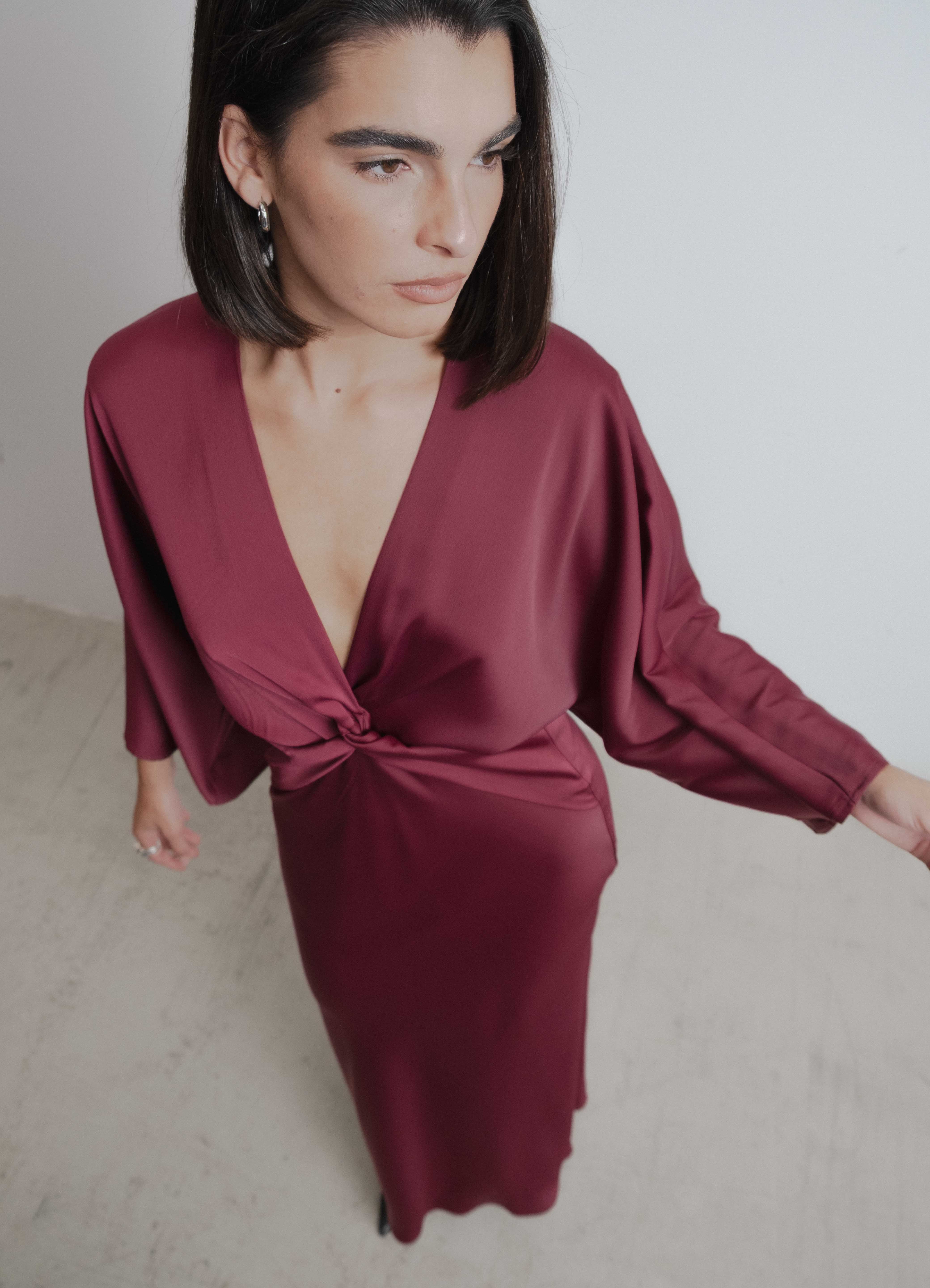 VESTIDO SATINADO LÍVIA COM NÓ