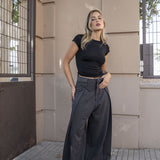 CALÇA AMPLA COM PINÇAS CINZA
