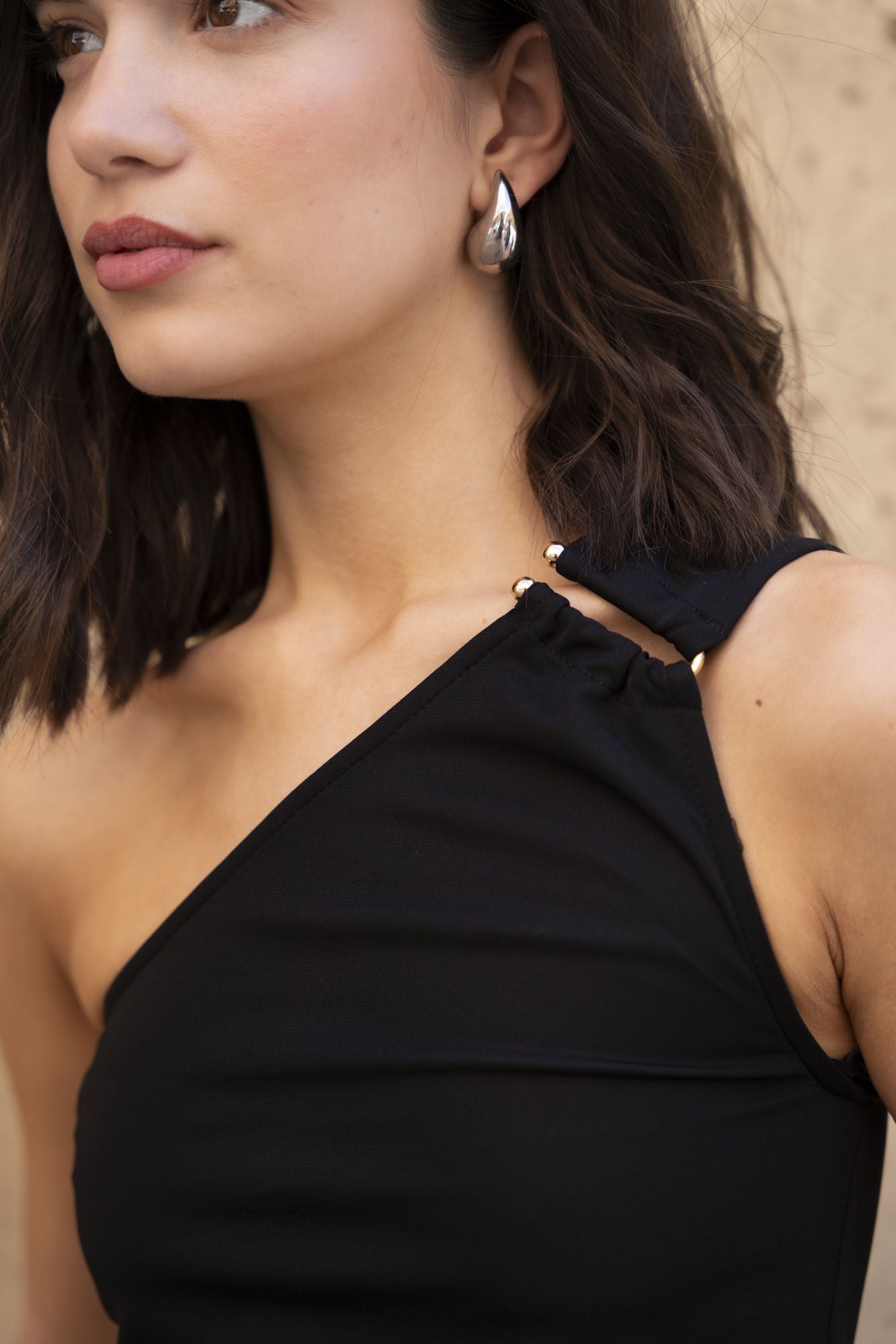 TOP HALTER ASIMÉTRICO PRETO
