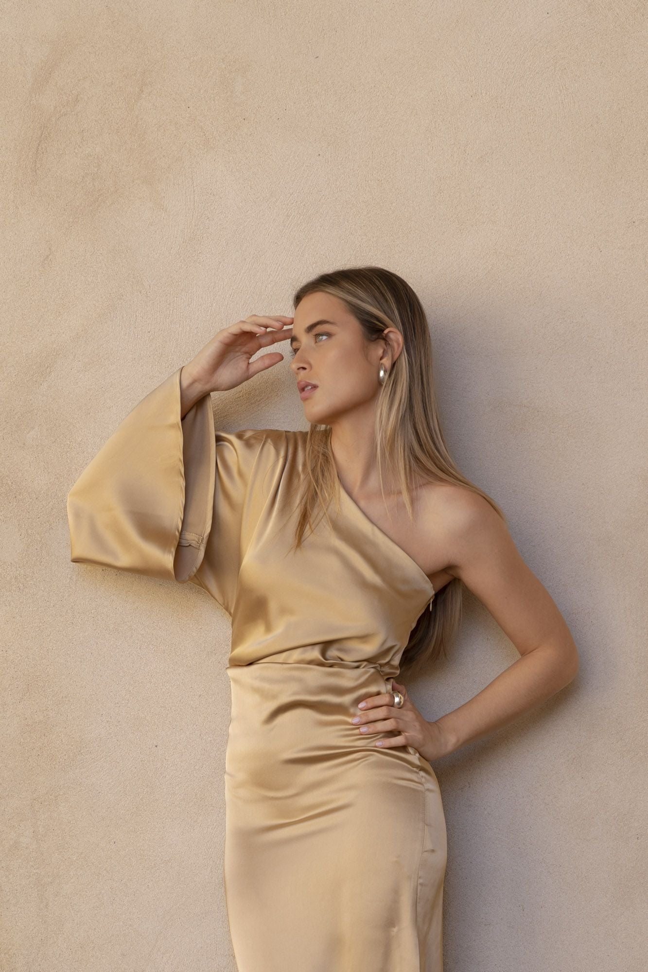 VESTIDO YUS MIDI ASIMETRICO