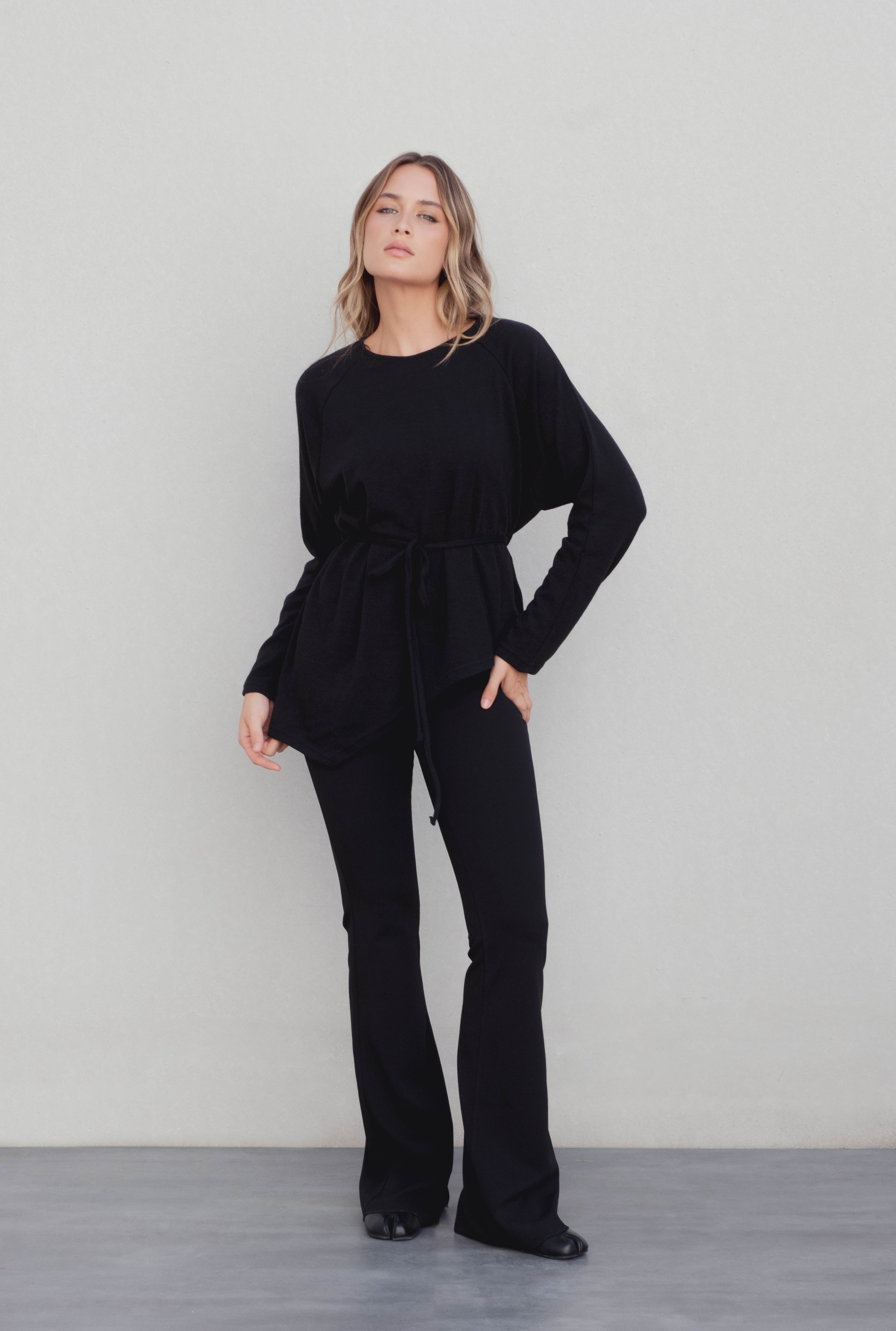 CAMISOLA FLUIDA COM CINTO