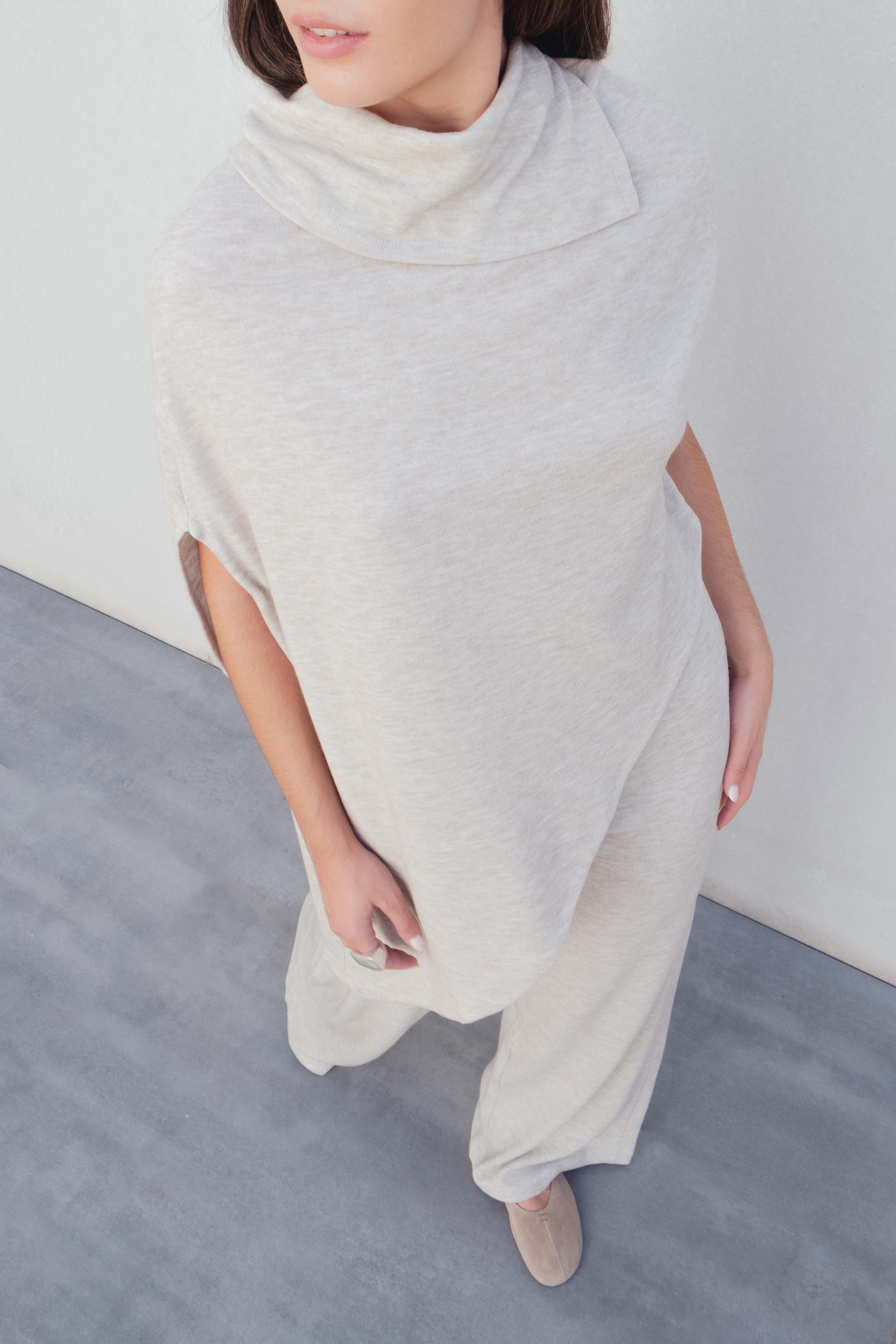 CALÇA WIDE LEG EM TRICÔ BEGE