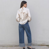 BLUSA ACETINADA COM LAÇO
