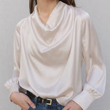 BLUSA ACETINADA COM LAÇO