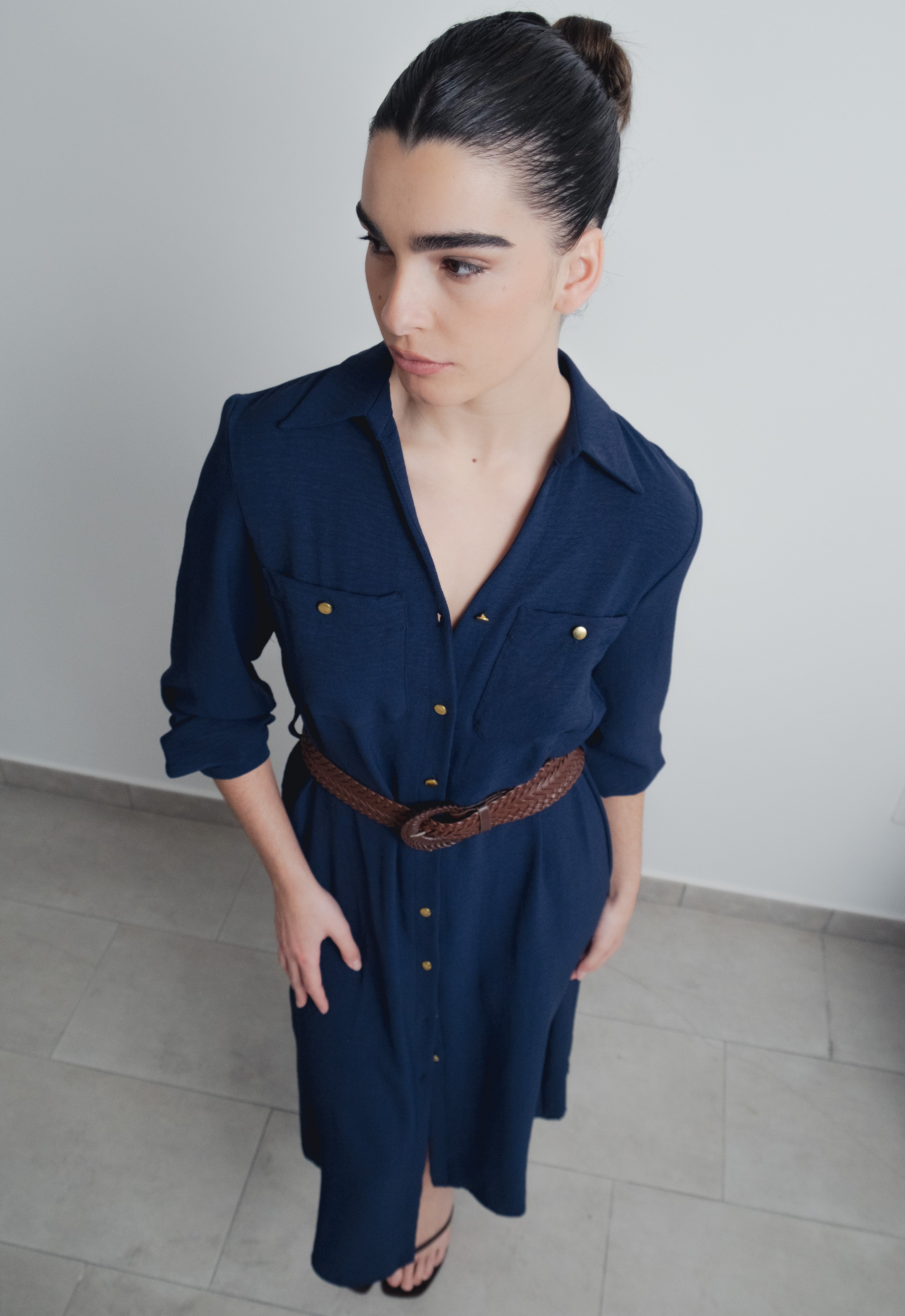 VESTIDO YURA ÉBANO ALFAIATARIA