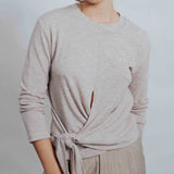 CAMISOLA FLUIDA COM LAÇADA LATERAL