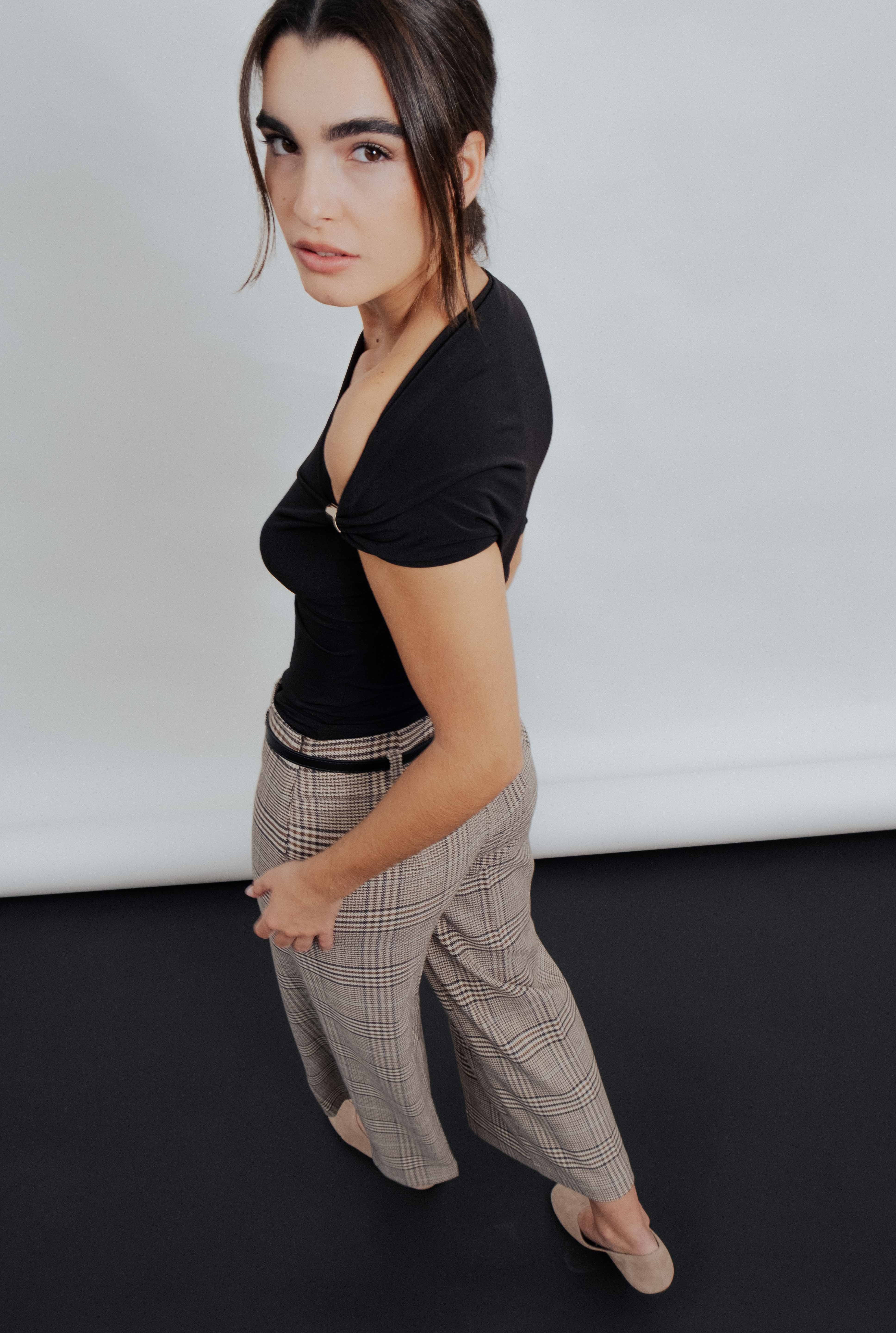 CALÇA CULOTTE EM XADREZ NEUTRO