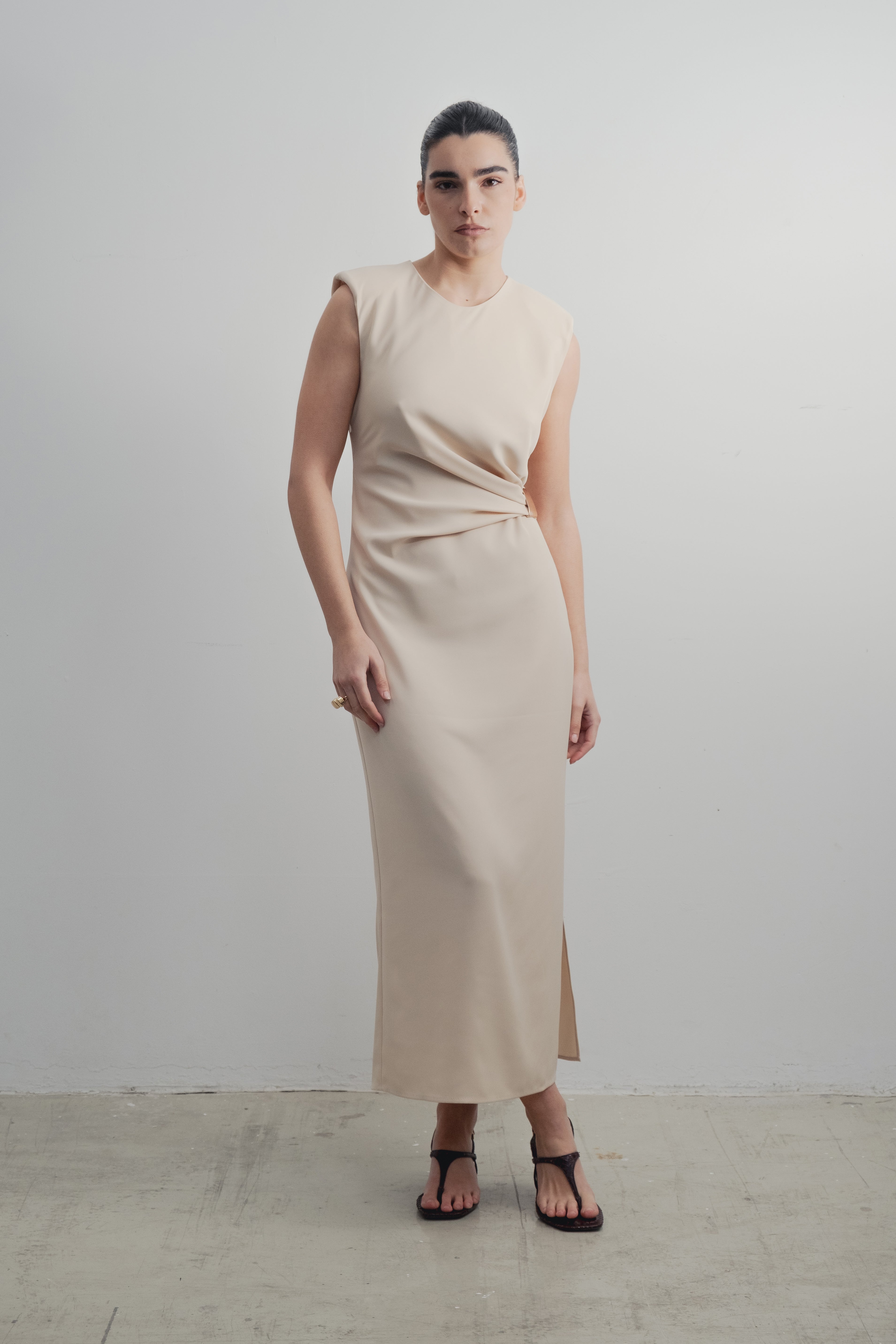 VESTIDO DUNA MIDI APLIQUE